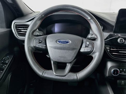 Used 2025 Ford Escape ST-Line FWD image 18
