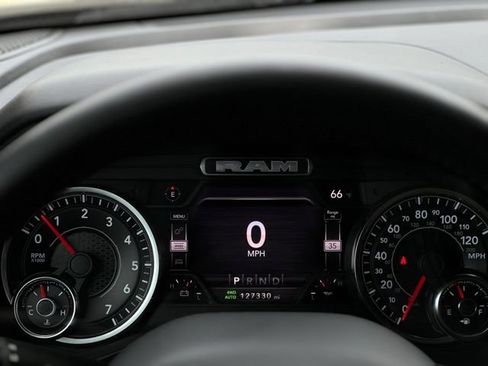 Used 2022 RAM 1500 Big Horn AWD/4WD image 33