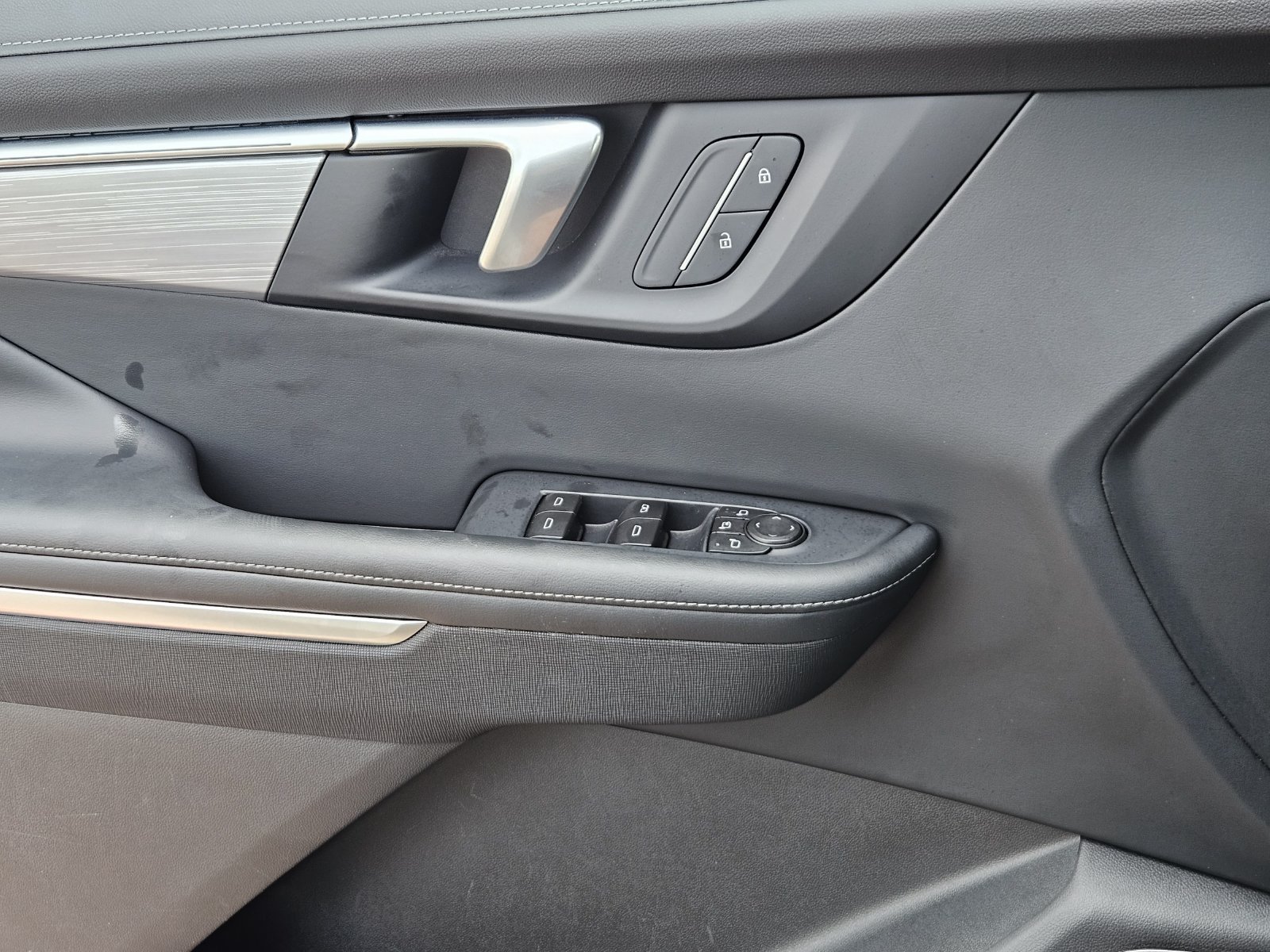 Certified 2026 Buick Enclave Preferred FWD image 30