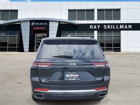 Used 2022 Jeep Grand Cherokee Summit w/ Luxury Tech Group V AWD/4WD image 4
