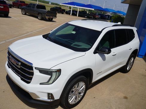 Used 2026 GMC Acadia Elevation w/ Elevation Premium Package AWD/4WD image 13