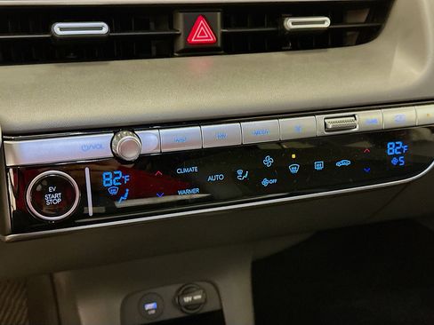 Used 2024 Hyundai Ioniq 5 SEL image 24