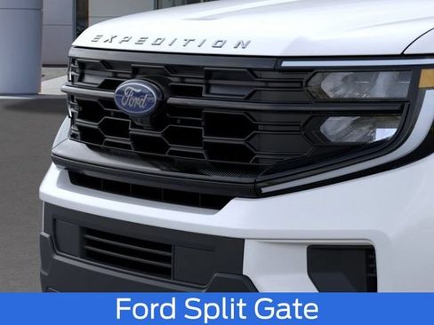 New 2026 Ford Expedition Active AWD/4WD image 18