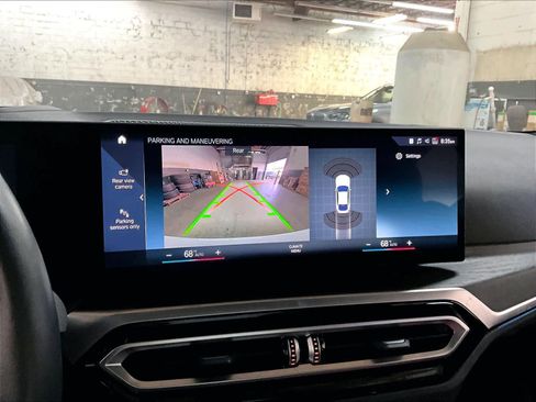 Certified 2023 BMW i4 eDrive35 w/ Premium Package image 22