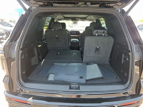 Certified 2024 Chevrolet Traverse RS AWD/4WD image 29