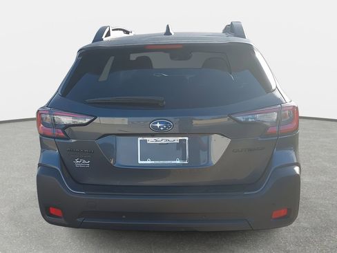 Certified 2025 Subaru Outback Onyx Edition image 5