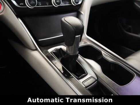 Used 2018 Honda Accord EX image 29