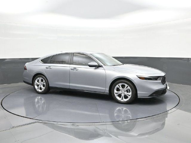 Certified 2025 Honda Accord LX image 13