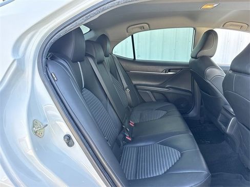 Used 2020 Toyota Camry SE w/ Convenience Package image 29