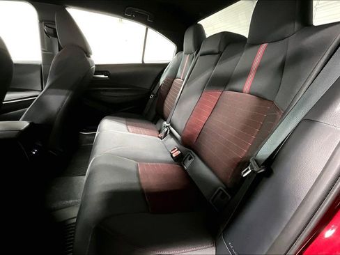 Used 2025 Toyota Corolla SE image 34