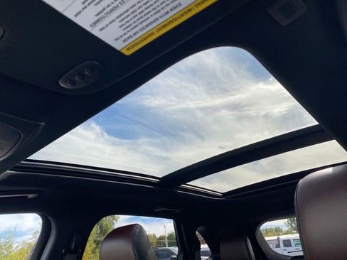 Used 2021 Ford Edge Titanium w/ Equipment Group 301A image 28