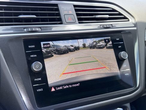 Used 2024 Volkswagen Tiguan SEL R-Line AWD/4WD image 7