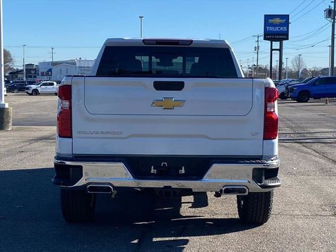 New 2026 Chevrolet Silverado 1500 LT w/ Z71 Off-Road Package image 3