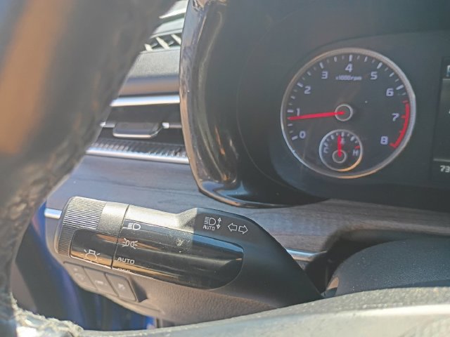 Used 2021 Kia K5 EX FWD image 12