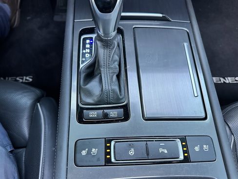 Used 2015 Hyundai Genesis 3.8 w/ Option Group 03 image 32