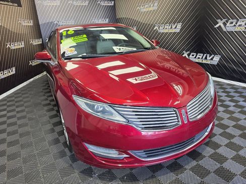 Used 2016 Lincoln MKZ w/ Equipment Group 200A Select FWD image 4