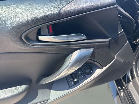Used 2018 FIAT 124 Spider Classica w/ Technology & Siriusxm Group RWD image 23