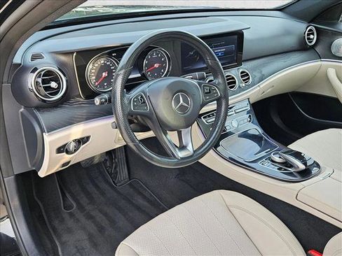 Used 2017 Mercedes-Benz E 300 4MATIC image 10