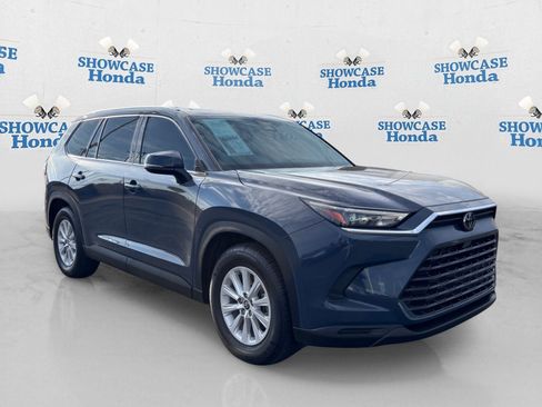Used 2024 Toyota Grand Highlander FWD image 10