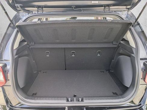 Used 2024 Hyundai Venue SEL image 17