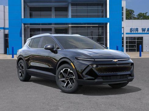 New 2026 Chevrolet Equinox EV LT AWD/4WD image 7