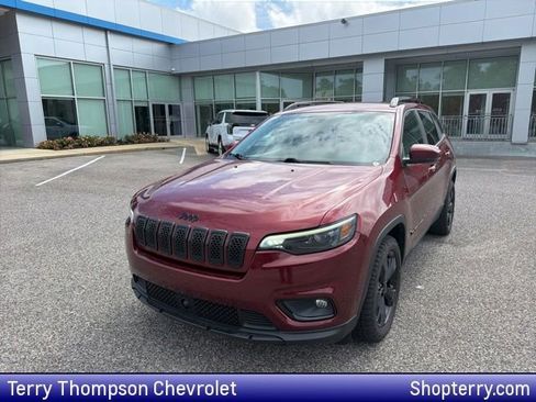 Used 2020 Jeep Cherokee Latitude Plus FWD image 1