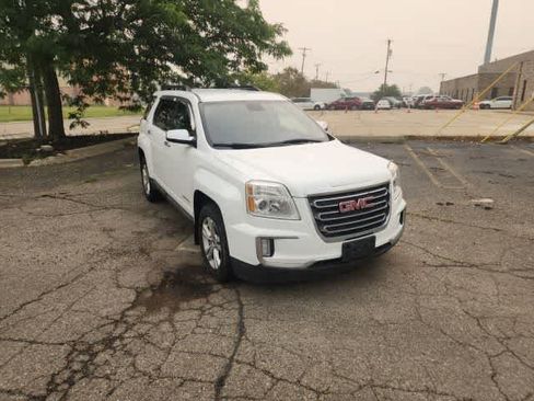 Used 2017 GMC Terrain SLE w/ Driver Alert Package I FWD image 6