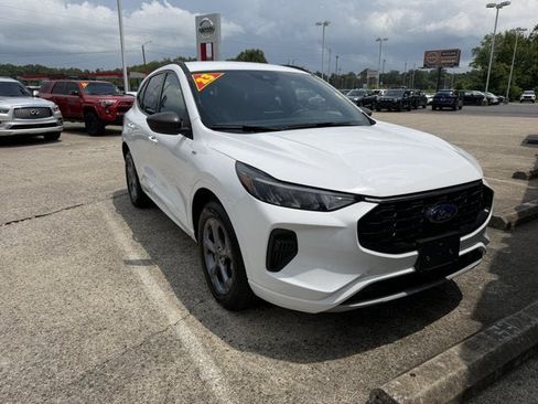 Used 2023 Ford Escape ST-Line AWD/4WD image 3