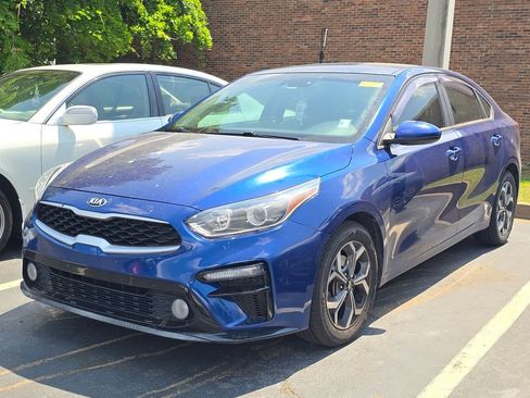 Used 2019 Kia Forte LXS FWD image 4