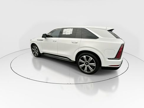 Used 2025 Cadillac Escalade IQ Luxury 2 AWD/4WD image 6