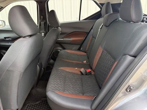 Used 2021 Nissan Kicks SR image 8
