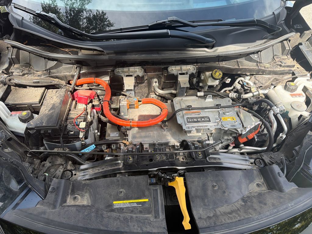 Used 2024 Nissan Ariya AWD image 25