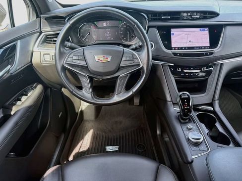 Used 2023 Cadillac XT5 Premium Luxury w/ LPO, Floor Liner Package AWD/4WD image 24