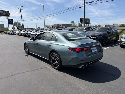 Used 2025 Mercedes-Benz E 450 4MATIC Sedan image 21
