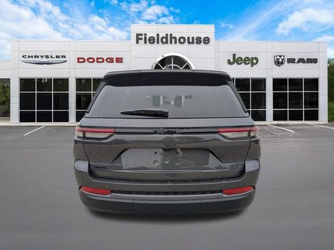 New 2026 Jeep Grand Cherokee Altitude AWD/4WD image 10