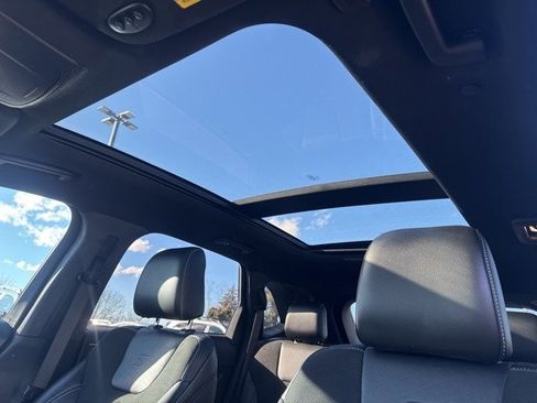 Used 2021 Ford Edge ST w/ Equipment Group 401A image 32