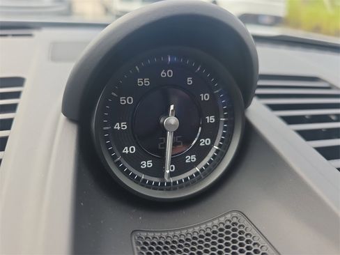 Used 2025 Porsche 911 Carrera 4 GTS image 27