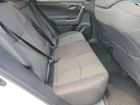 Used 2024 Toyota RAV4 XLE FWD image 21