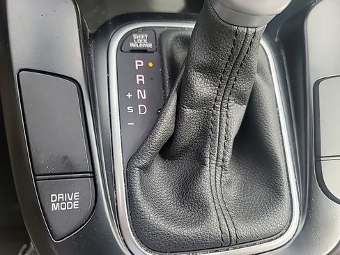 Used 2022 Kia Soul LX image 20