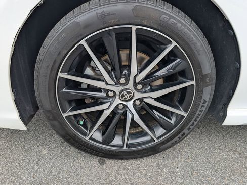 Used 2022 Toyota Camry SE AWD/4WD image 12