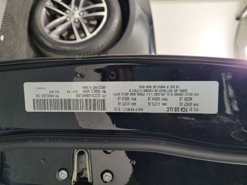 Used 2019 Dodge Charger SXT image 33