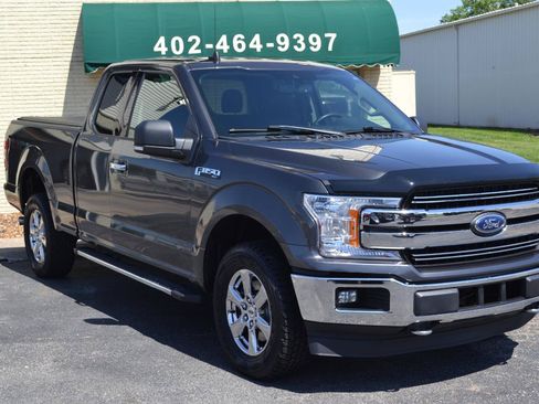 Used 2019 Ford F150 XLT w/ Equipment Group 302A Luxury AWD/4WD image 12