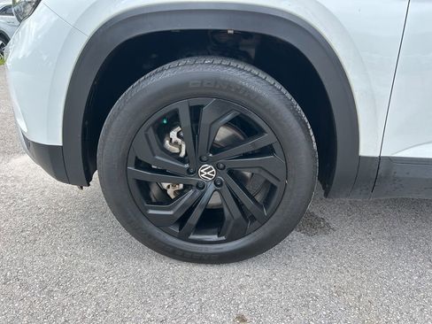 Used 2022 Volkswagen Atlas SE w/ Black Wheel Package image 45