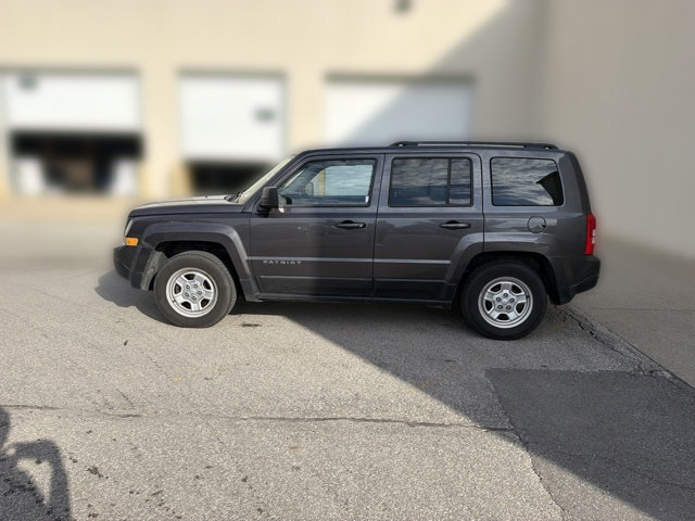 Used 2015 Jeep Patriot Sport FWD image 12