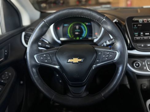 Used 2017 Chevrolet Volt LT FWD image 20