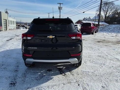 Used 2023 Chevrolet TrailBlazer LT w/ Convenience Package image 8