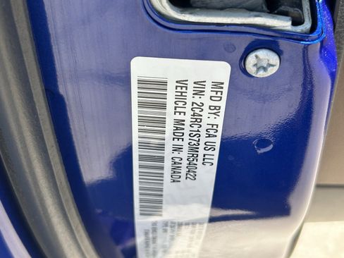 Used 2021 Chrysler Pacifica Limited w/ Premium & Safety Sphere Group FWD image 35