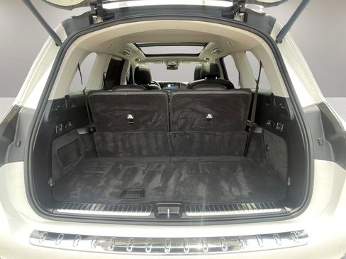 Used 2023 Mercedes-Benz GLS 580 4MATIC image 24