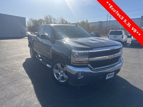 Used 2019 Chevrolet Silverado 1500 LT w/ Texas Edition image 1