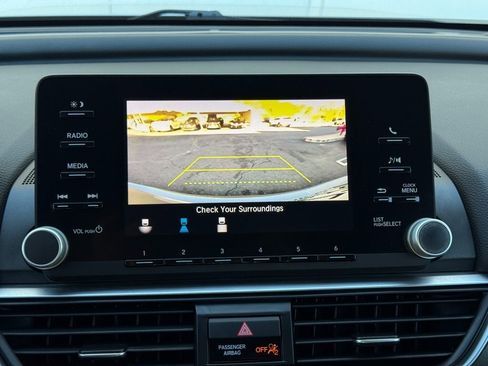 Used 2019 Honda Accord LX image 15